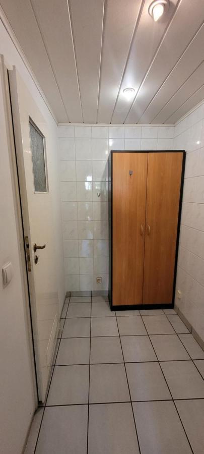 Dworek Pokoje Goscinne Olsztyn  Exteriör bild